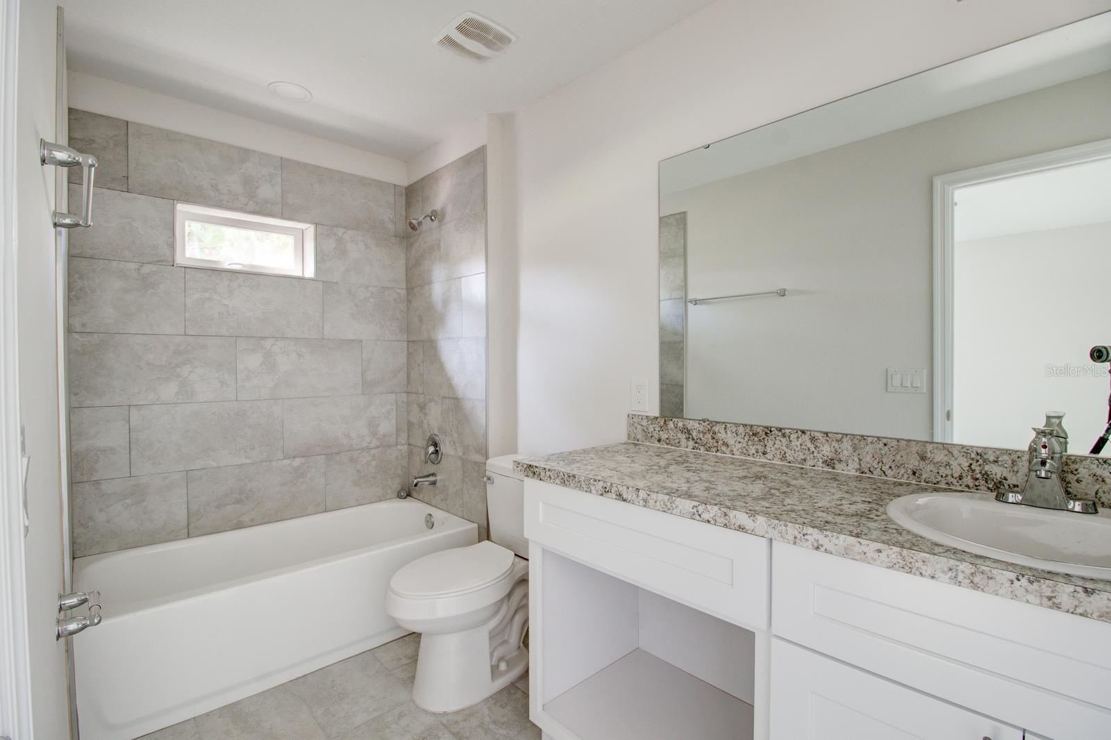 Image 9 of 9 For 855 Vine Street A