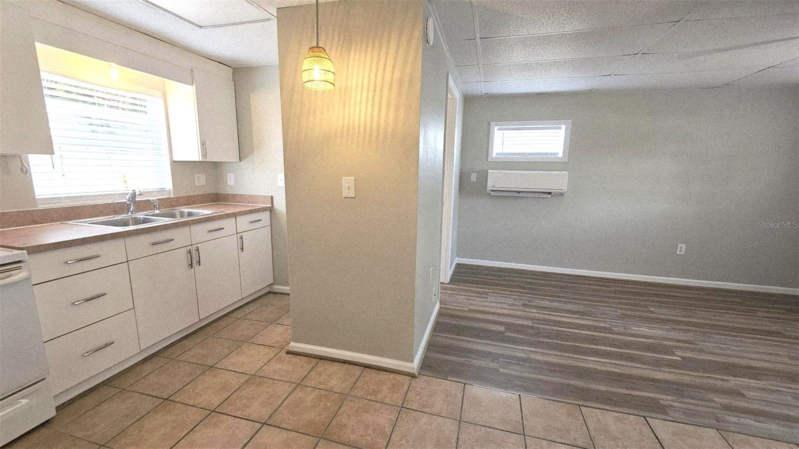 Image 10 of 17 For 45 Langsner Street B