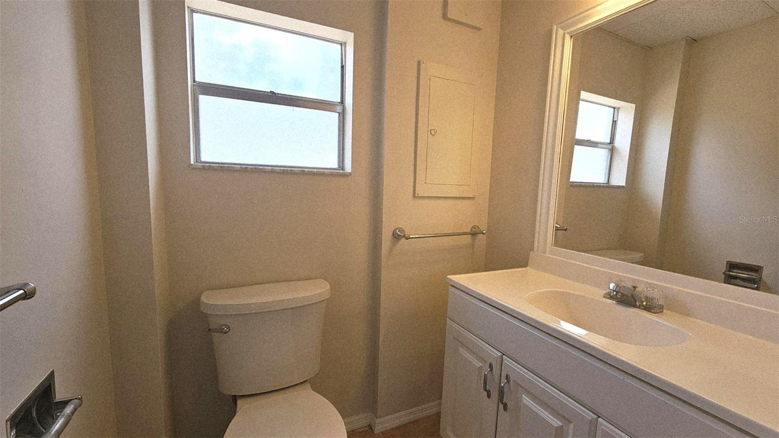 Image 13 of 17 For 45 Langsner Street B