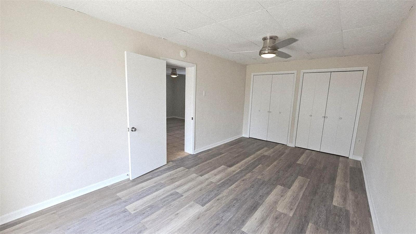 Image 15 of 17 For 45 Langsner Street B