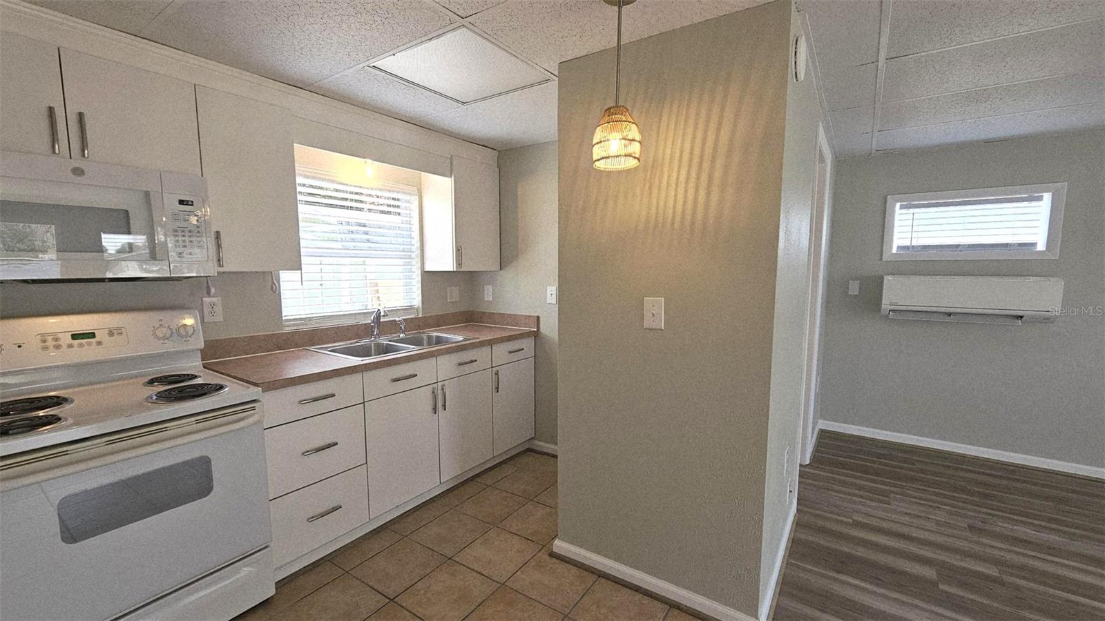 Image 8 of 17 For 45 Langsner Street B