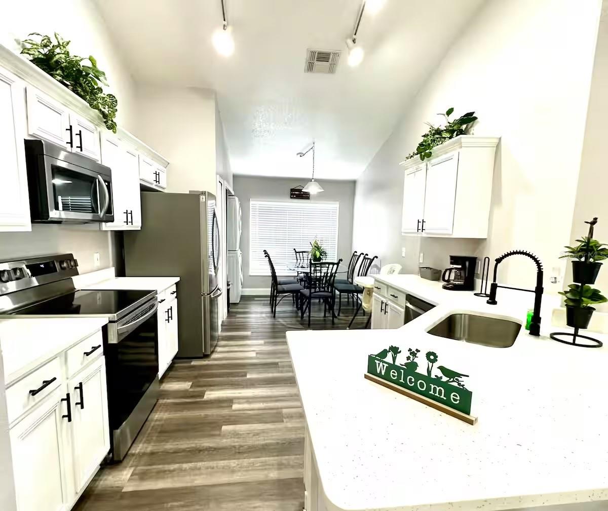 Image 2 of 10 For 626 Eagle Pointe S