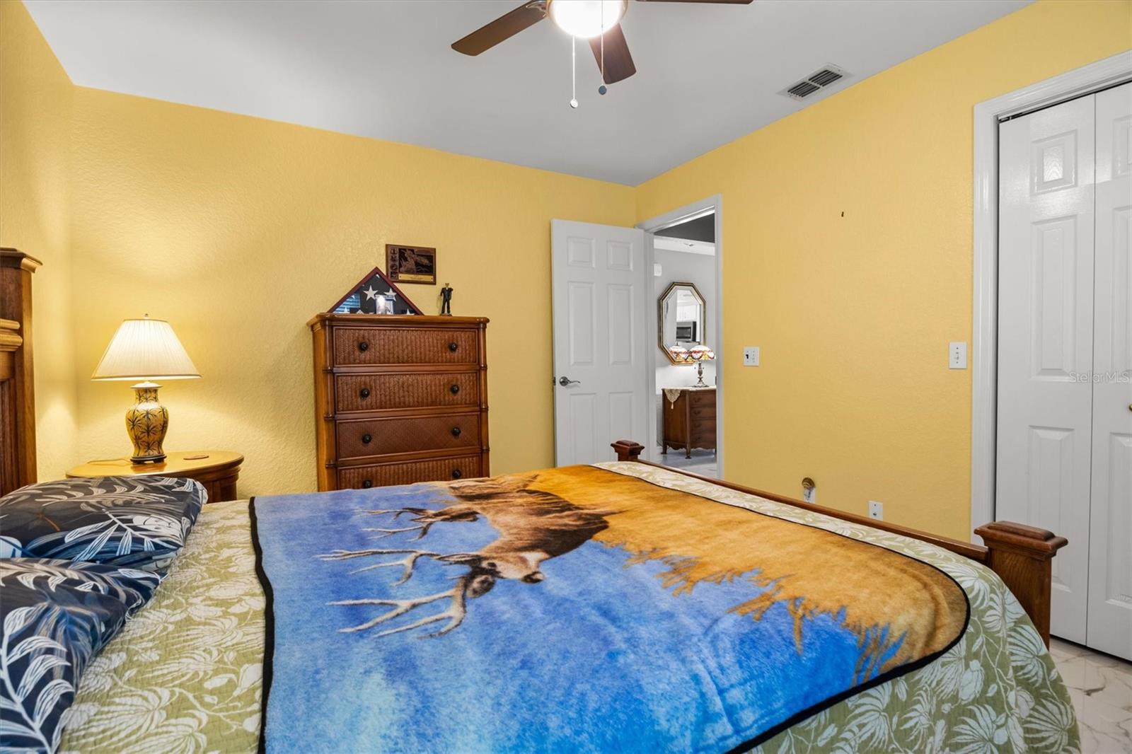 Listing photo id 19 for 416 Barbados Circle