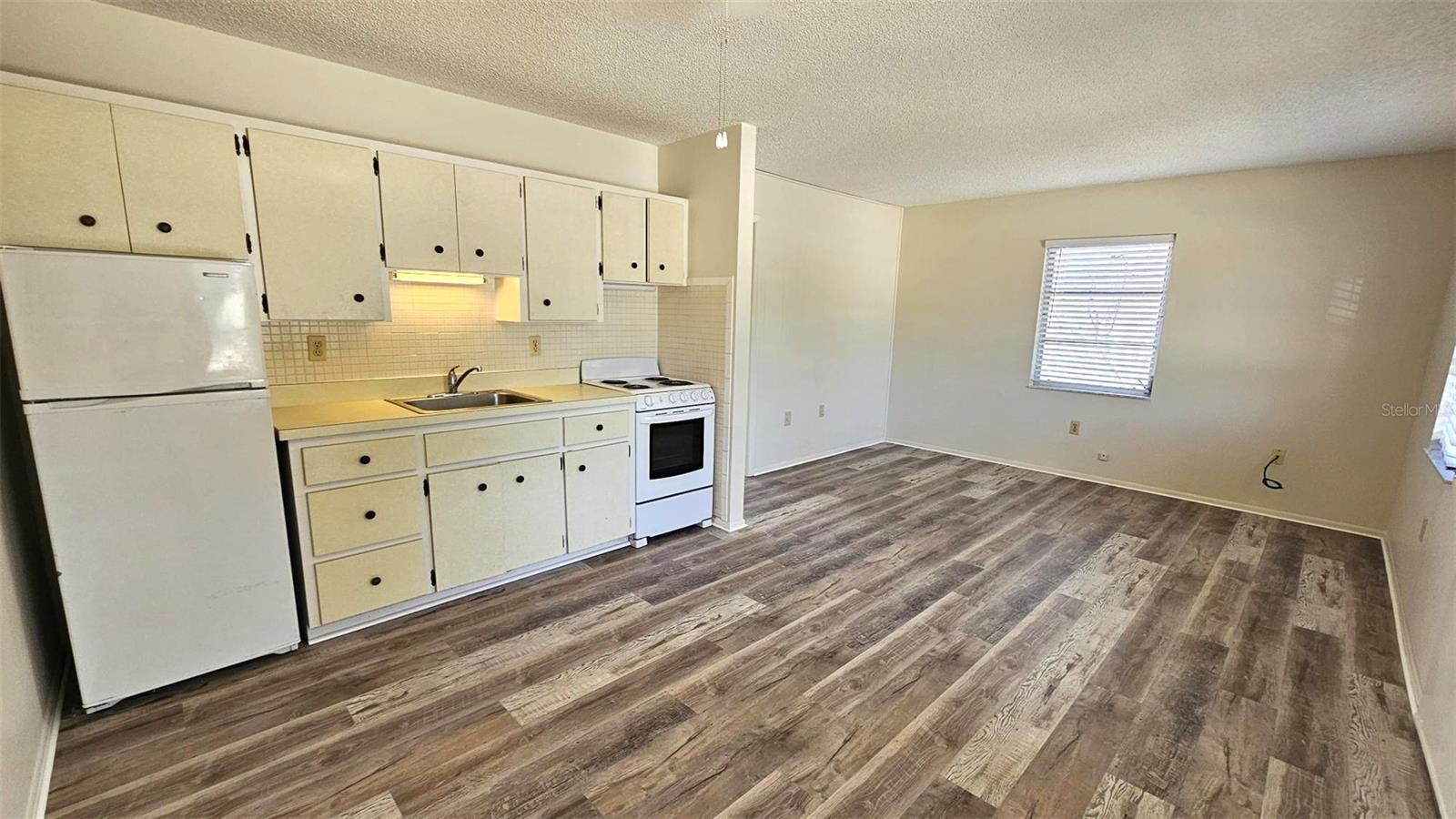 Image 9 of 15 For 65 Maple Street