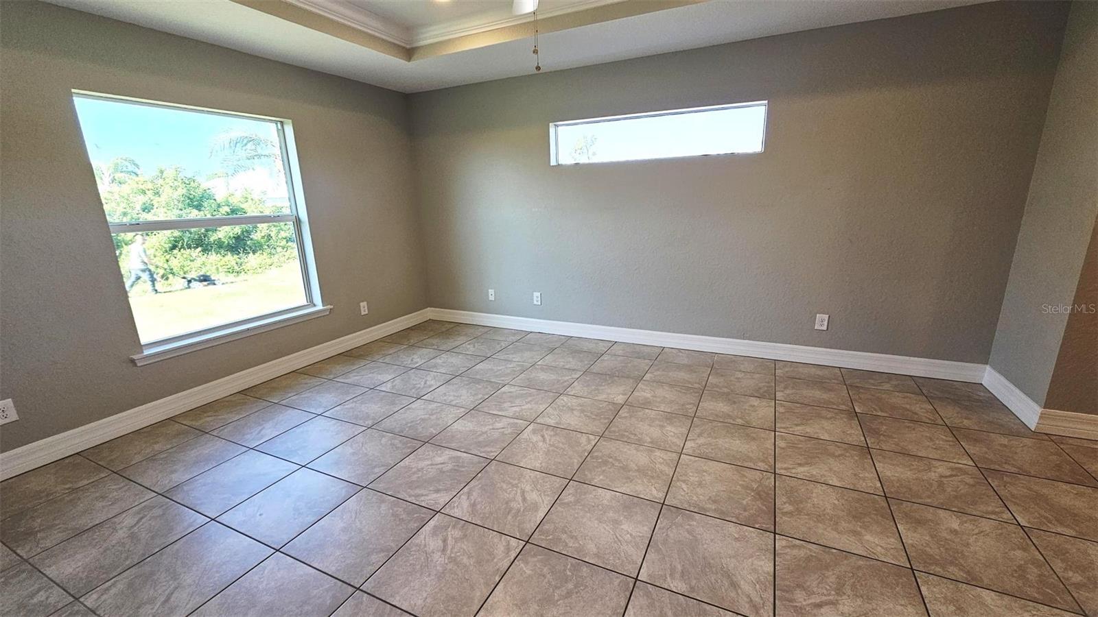 Image 10 of 38 For 210 Lime Tree Park