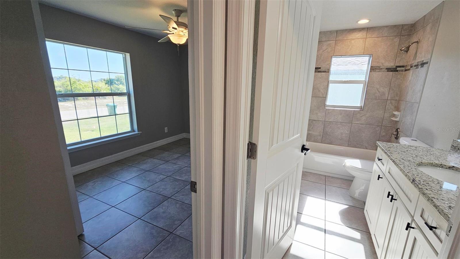 Image 22 of 38 For 210 Lime Tree Park