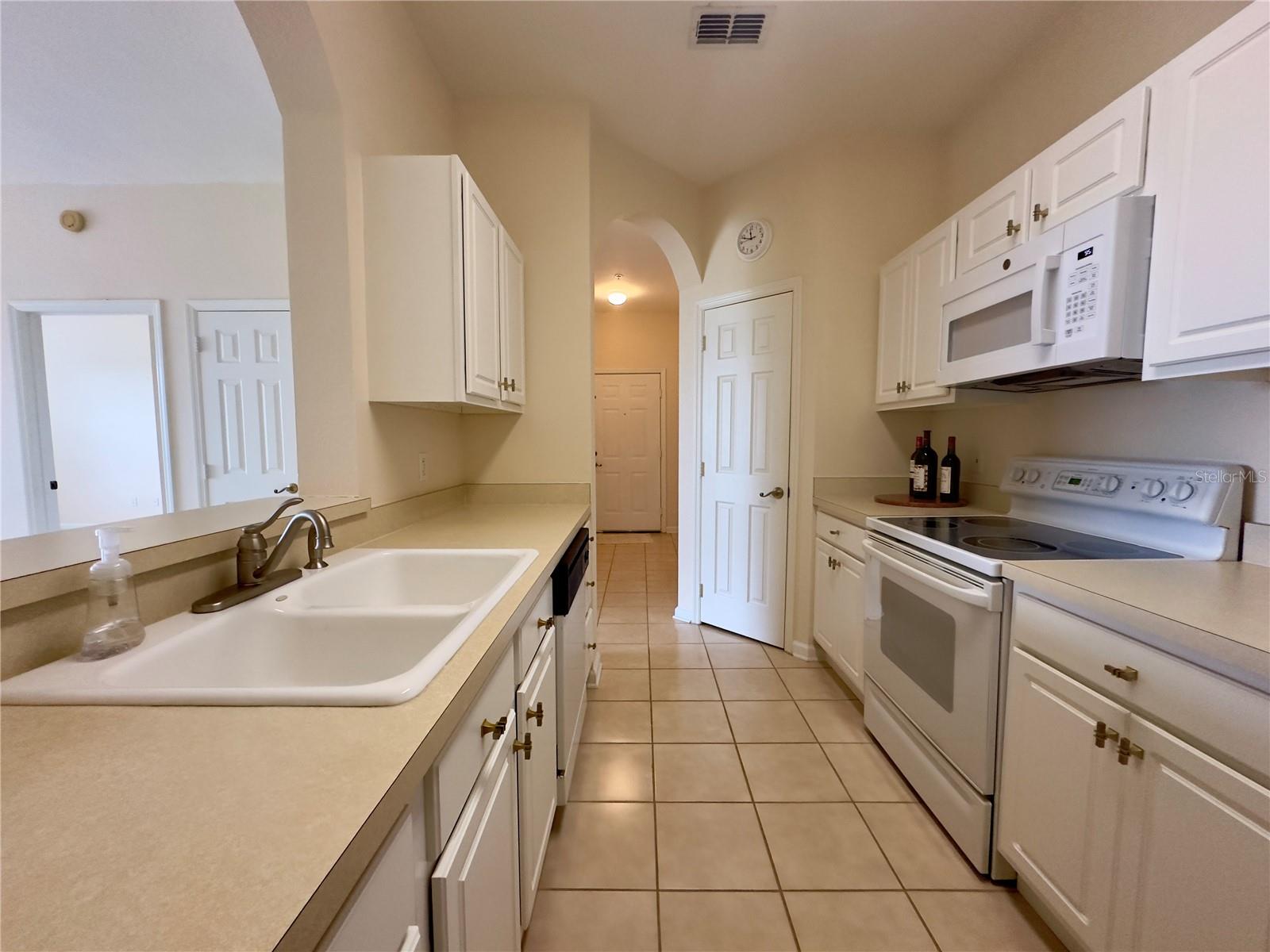 Image 7 of 26 For 13536 Turtle Marsh Loop 532