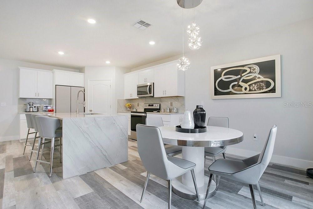 Image 8 of 27 For 1519 Jadewood Way