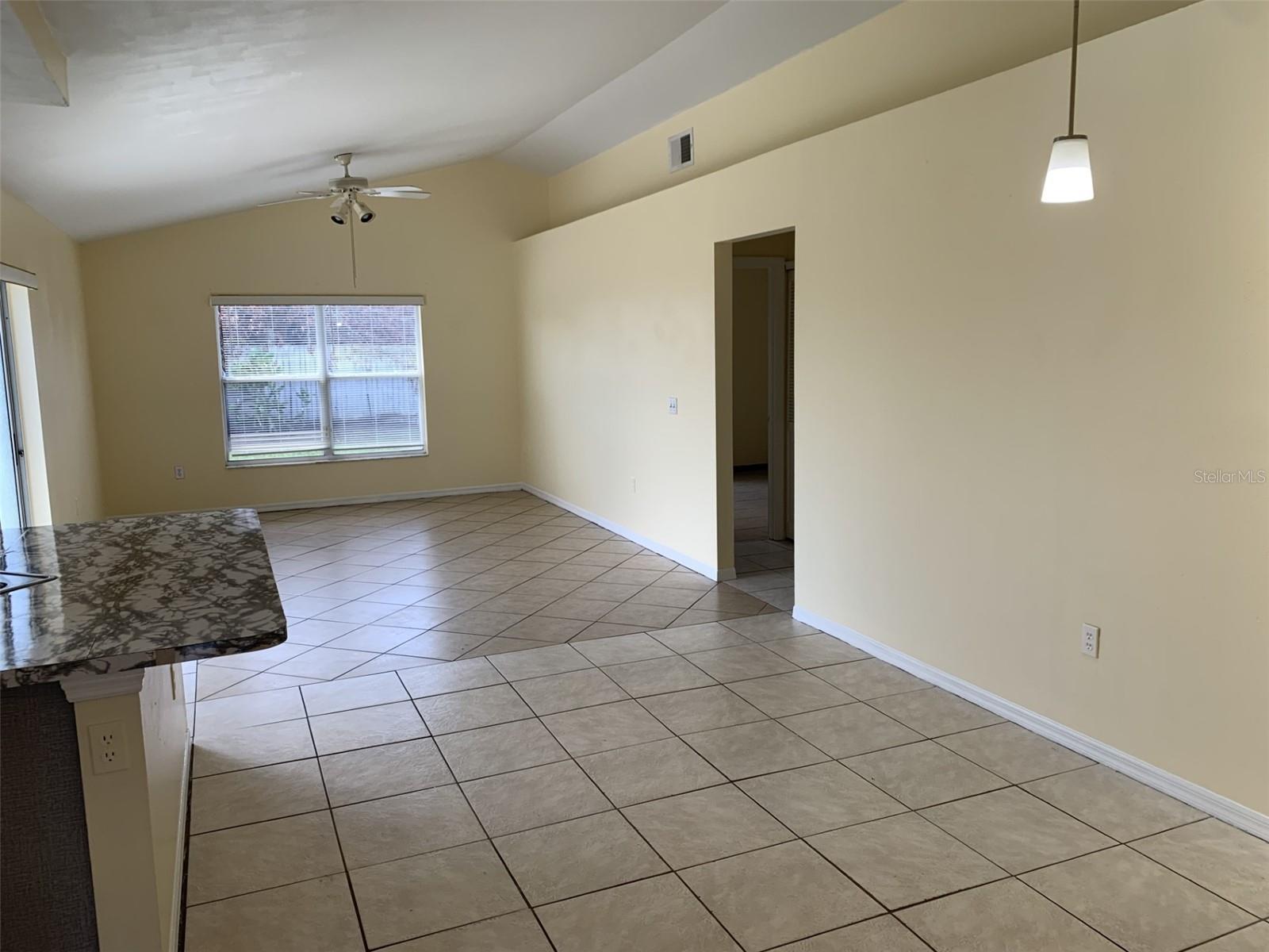 Image 4 of 37 For 1620 Golden Poppy Court