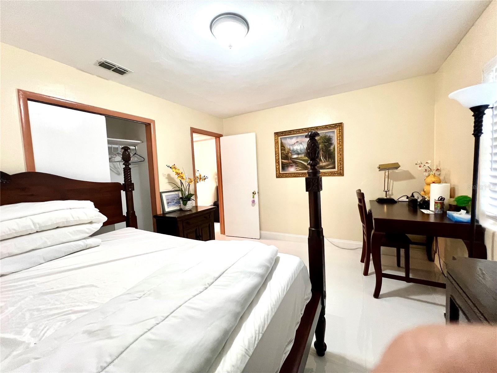 Image 10 of 25 For 5009 Deauville Drive