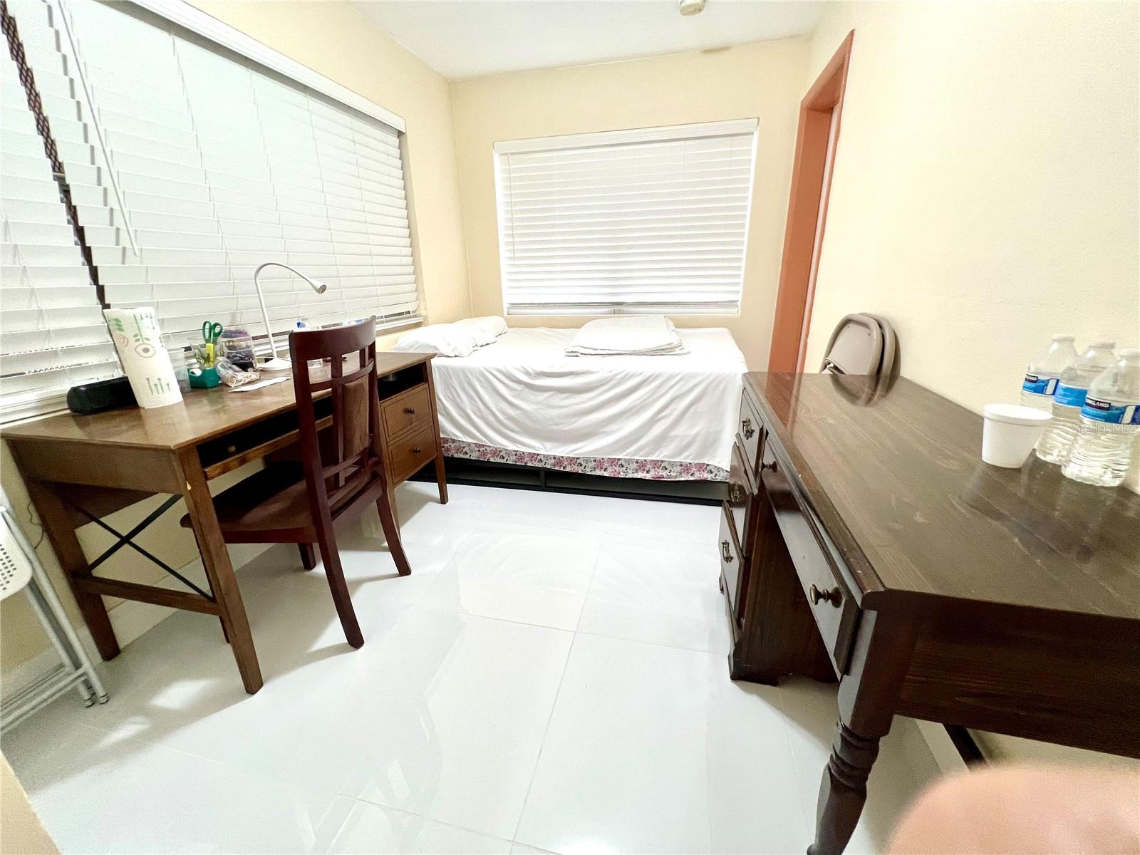 Image 16 of 25 For 5009 Deauville Drive