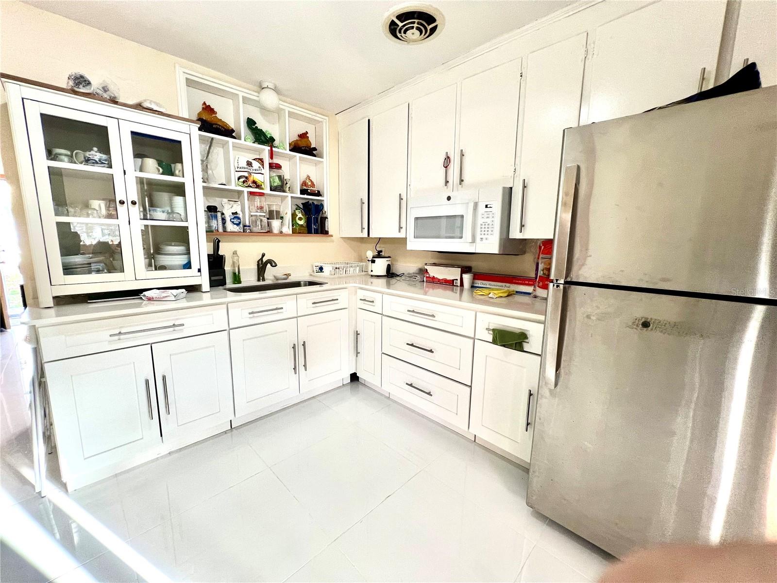 Image 2 of 25 For 5009 Deauville Drive