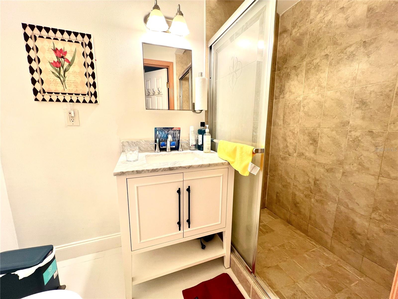 Image 21 of 25 For 5009 Deauville Drive