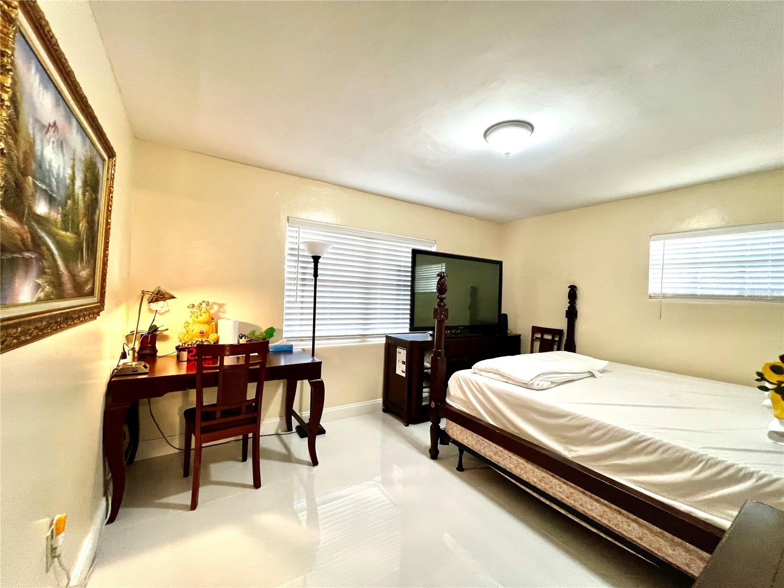 Image 6 of 25 For 5009 Deauville Drive