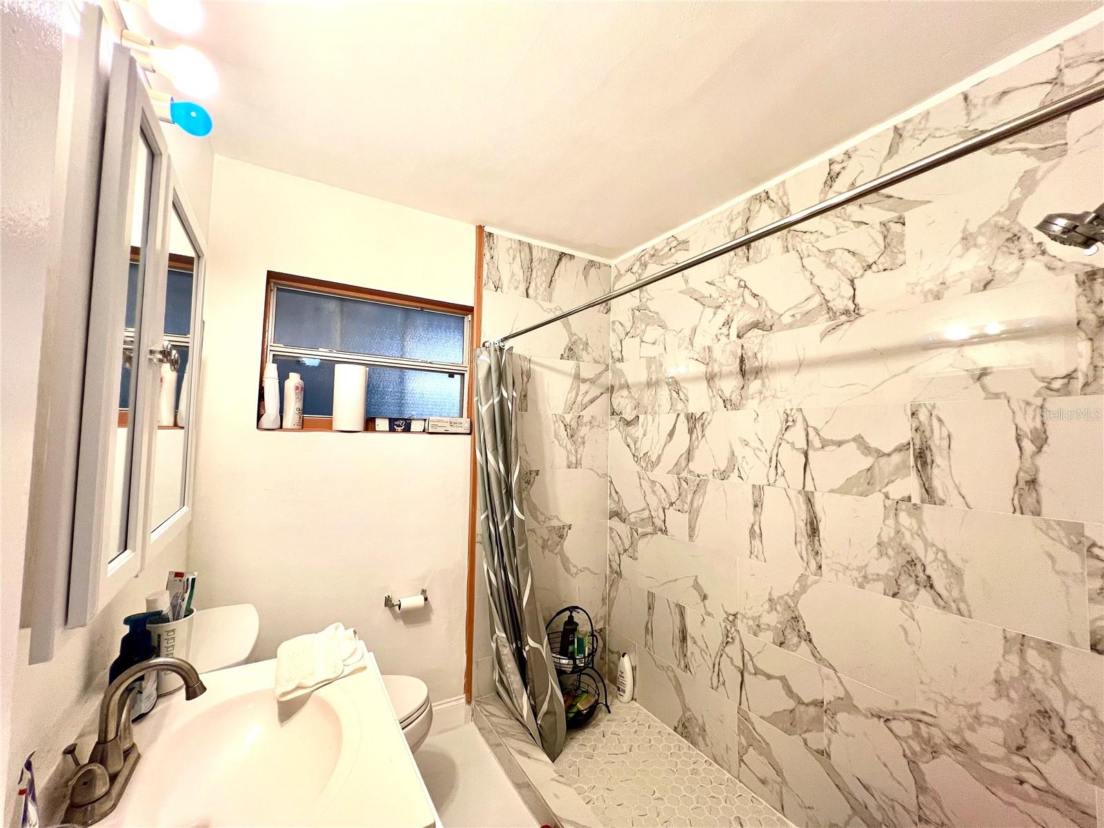 Image 7 of 25 For 5009 Deauville Drive