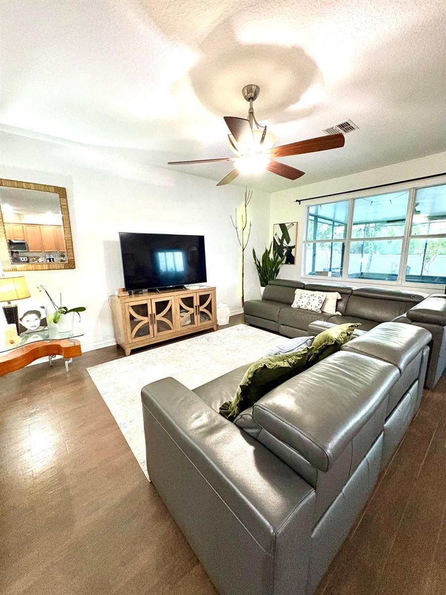 Image 13 of 52 For 1034 Bella Vida Boulevard