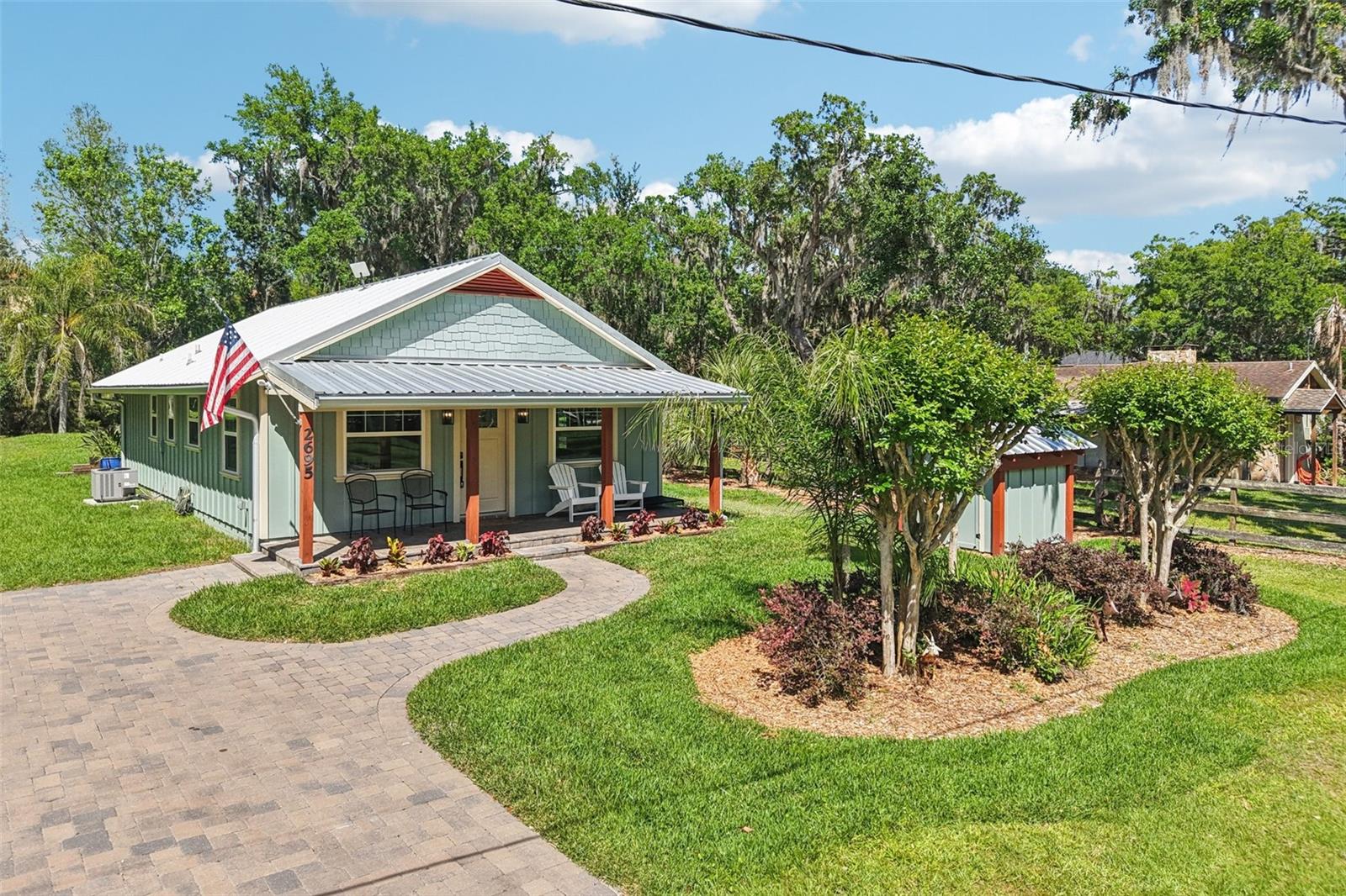 Image 19 of 56 For 2695 Holiday Woods Drive