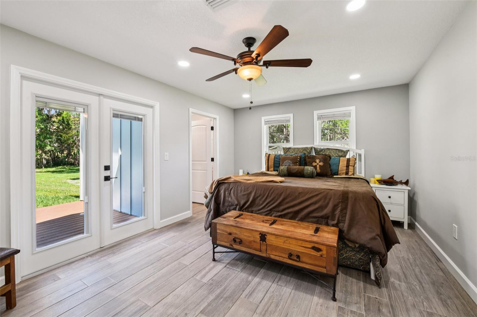 Image 32 of 56 For 2695 Holiday Woods Drive