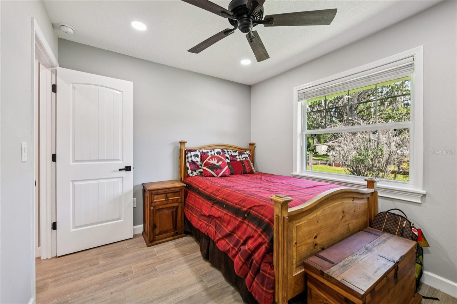 Image 34 of 56 For 2695 Holiday Woods Drive