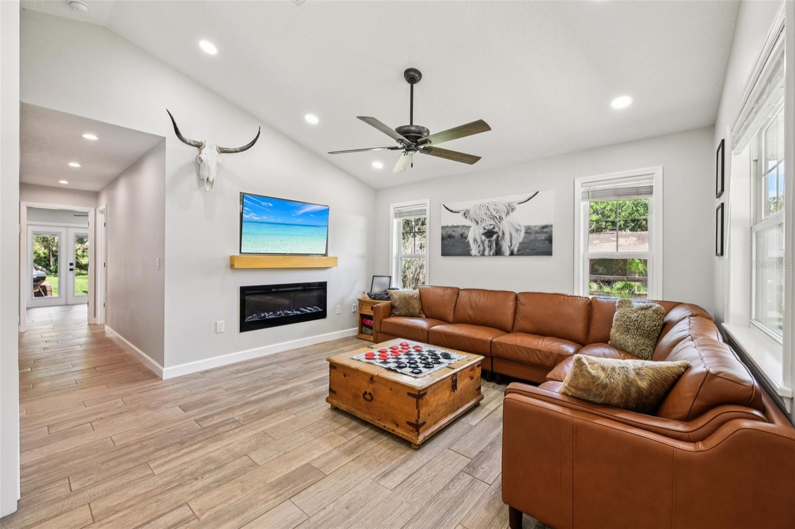 Image 49 of 56 For 2695 Holiday Woods Drive