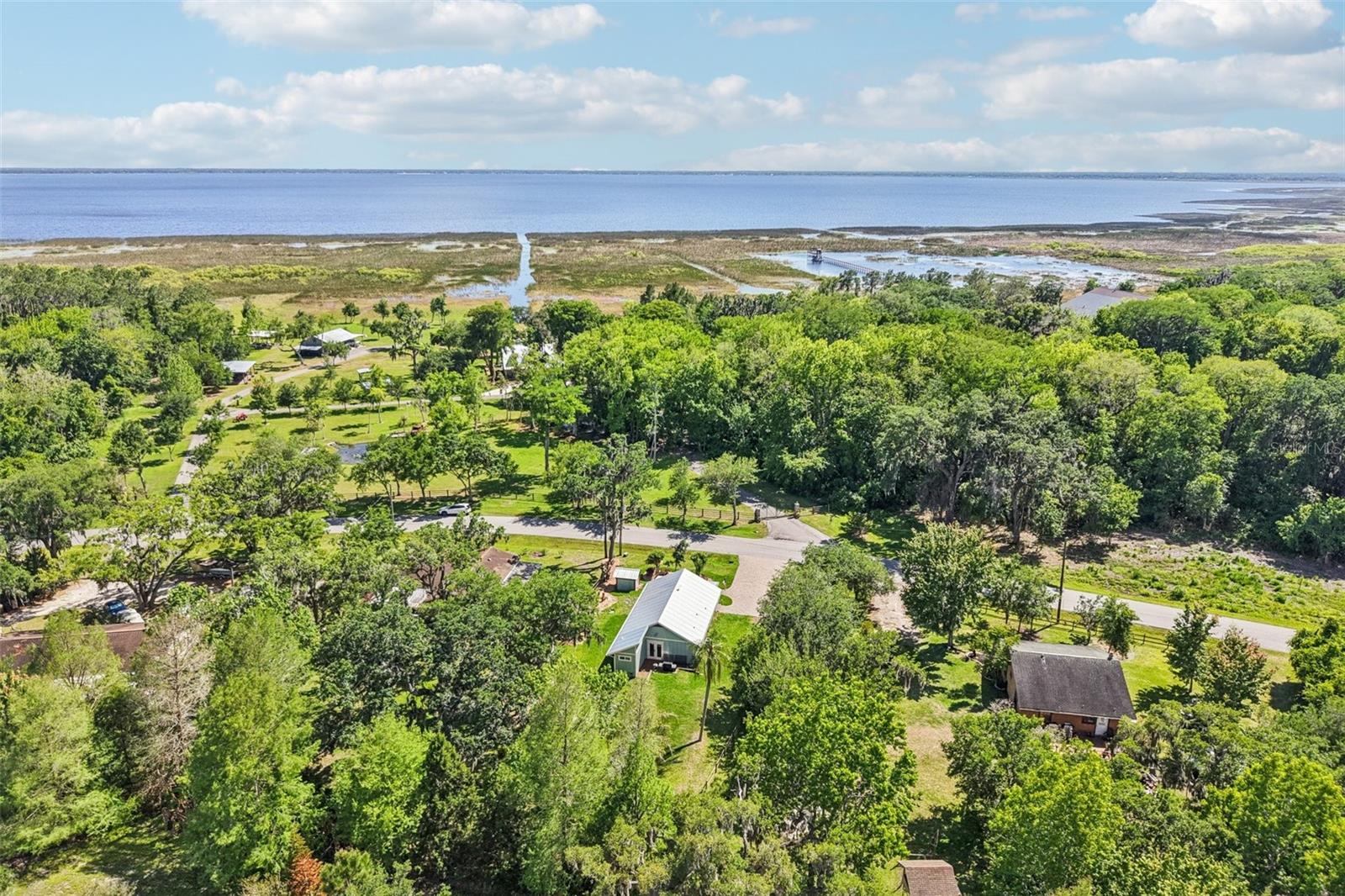 Image 6 of 56 For 2695 Holiday Woods Drive