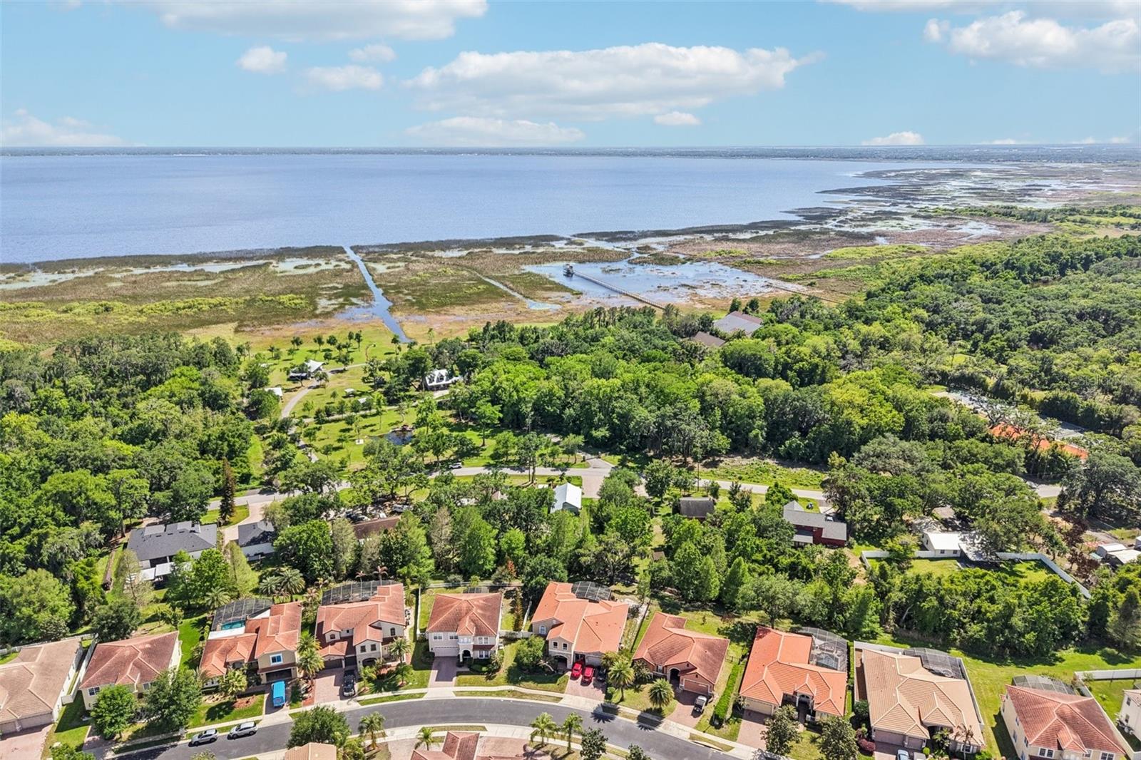 Image 7 of 56 For 2695 Holiday Woods Drive