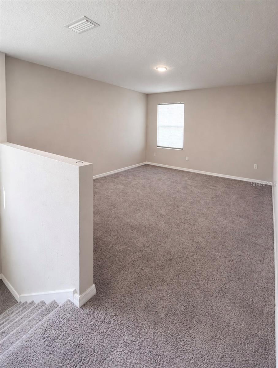 Image 10 of 14 For 1392 Axel Cir