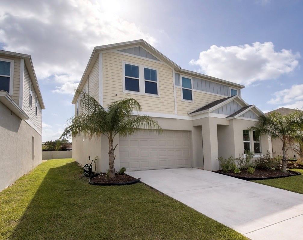 Image 2 of 14 For 1392 Axel Cir