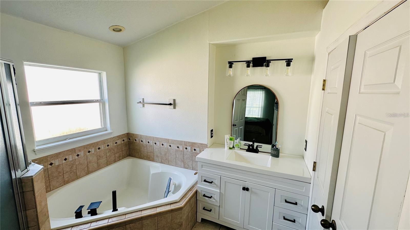 Image 10 of 19 For 3600 Yellow Bird Ct