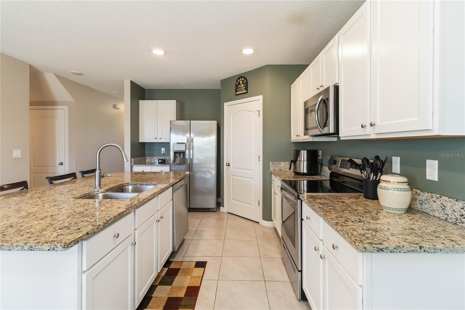 Image 7 of 39 For 2464 White Poppy Drive
