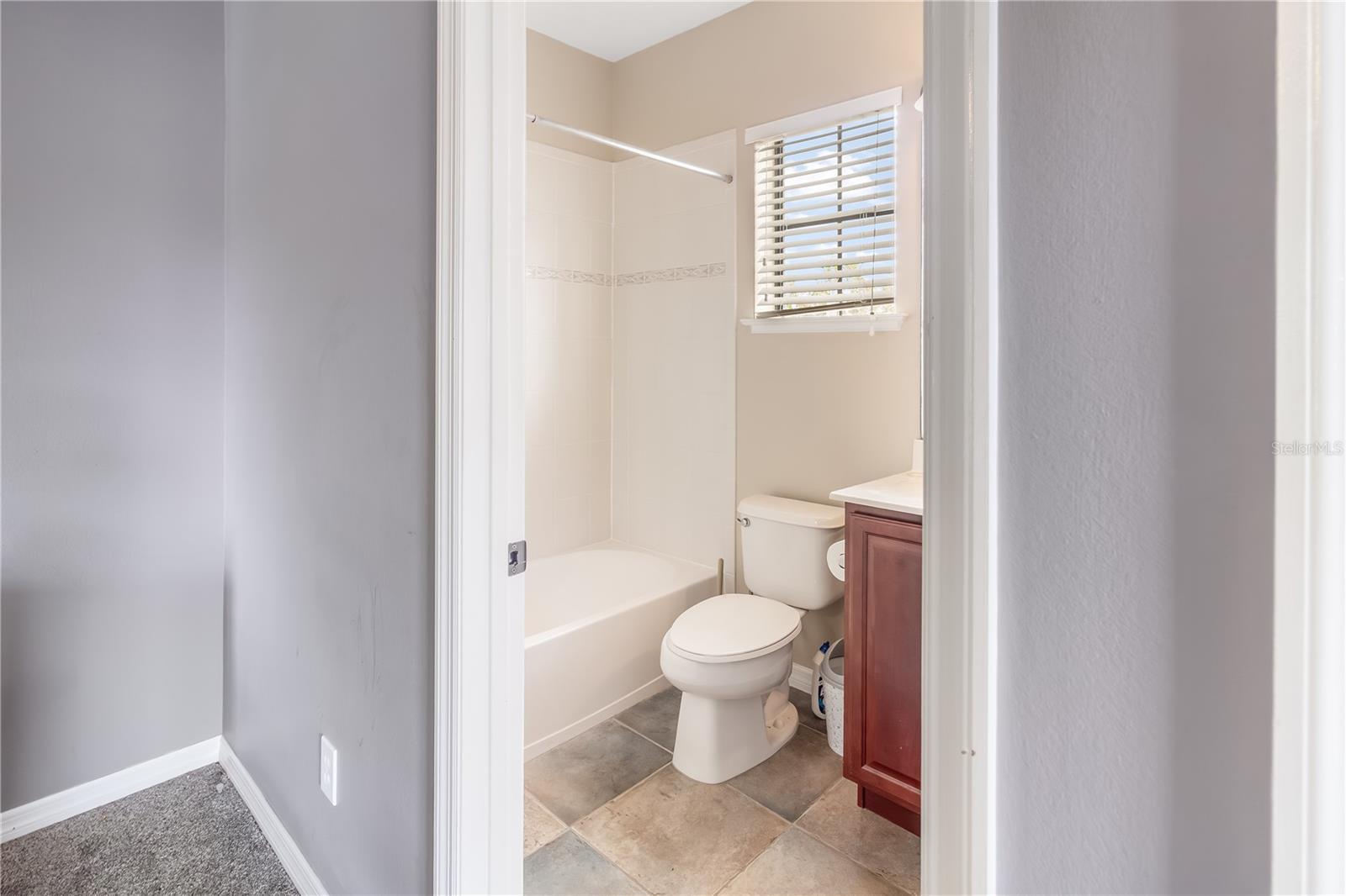 Image 21 of 45 For 2860 Lafayette Trace Drive