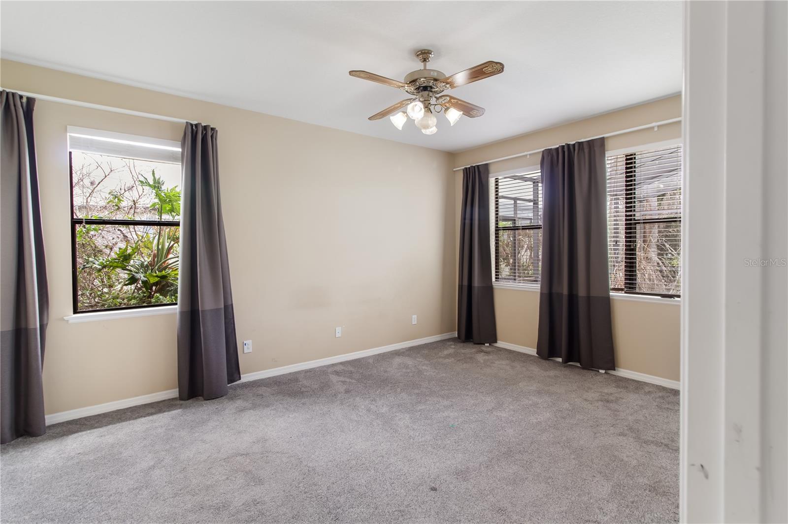 Image 23 of 45 For 2860 Lafayette Trace Drive