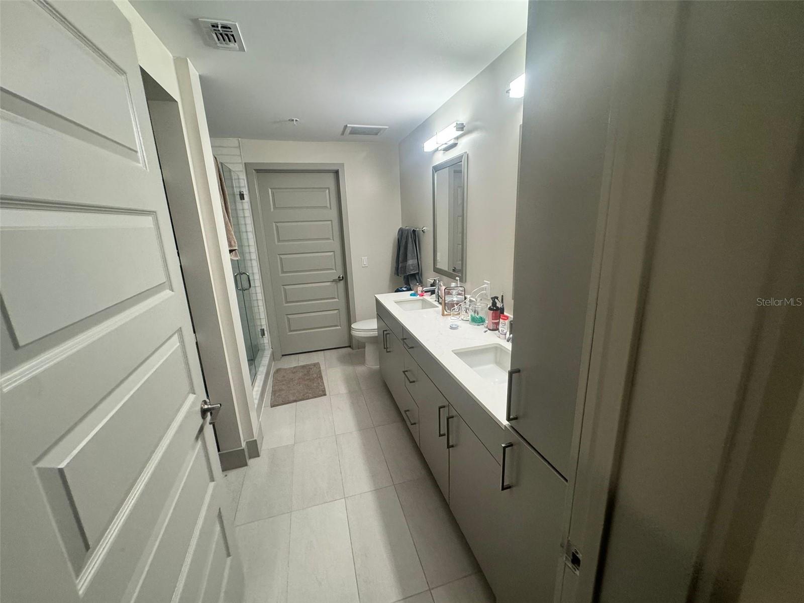 Image 5 of 6 For 310 Orange Avenue