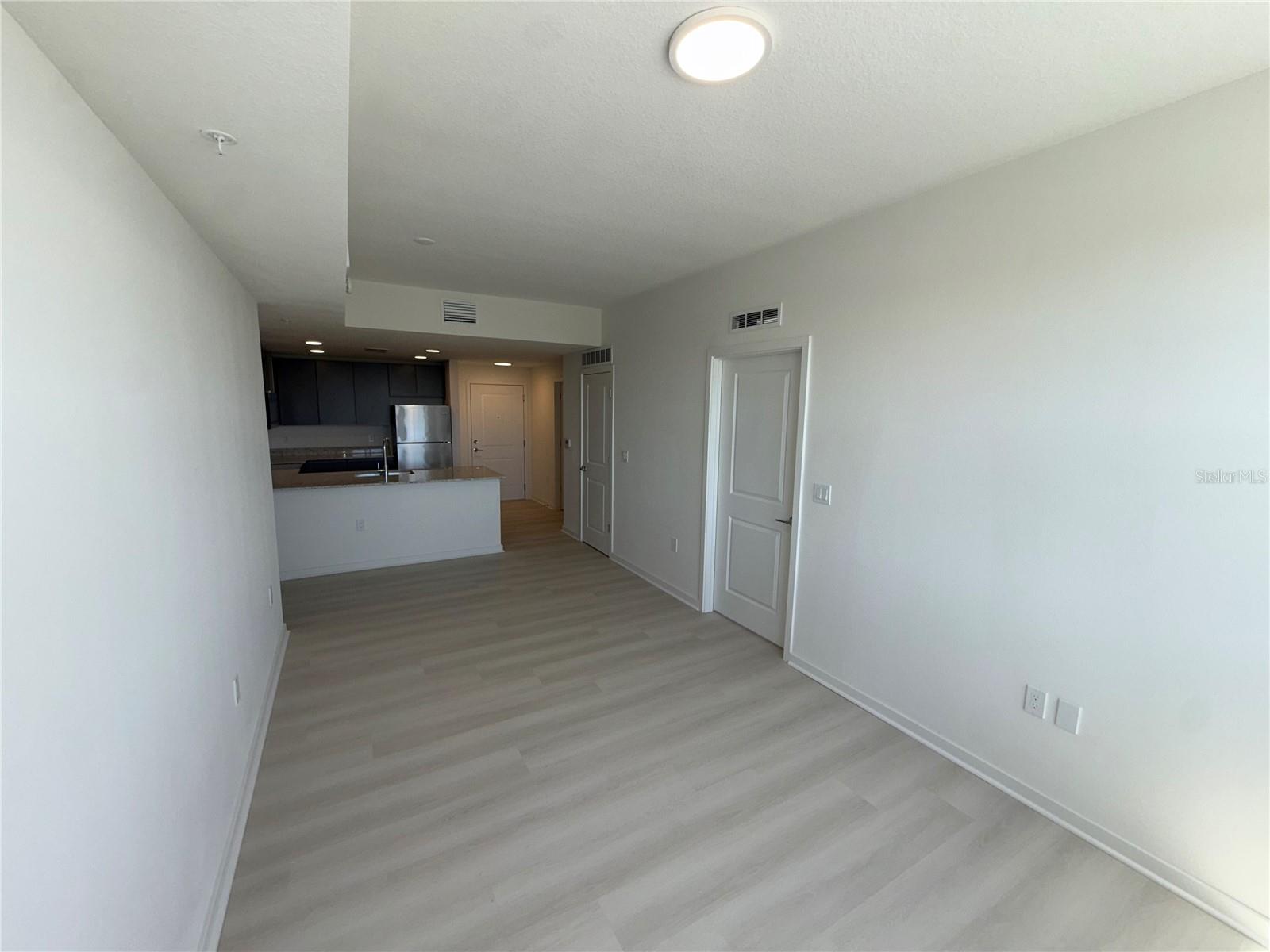 Image 14 of 42 For 5587 Millenia Park Boulevard 424