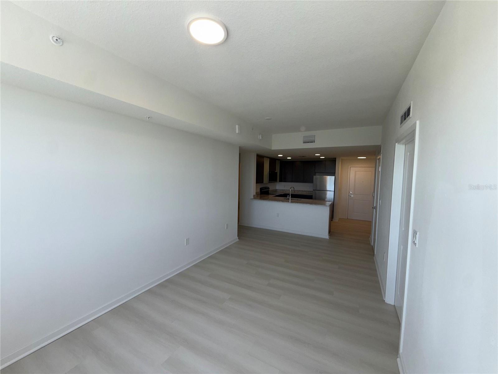 Image 16 of 42 For 5587 Millenia Park Boulevard 424