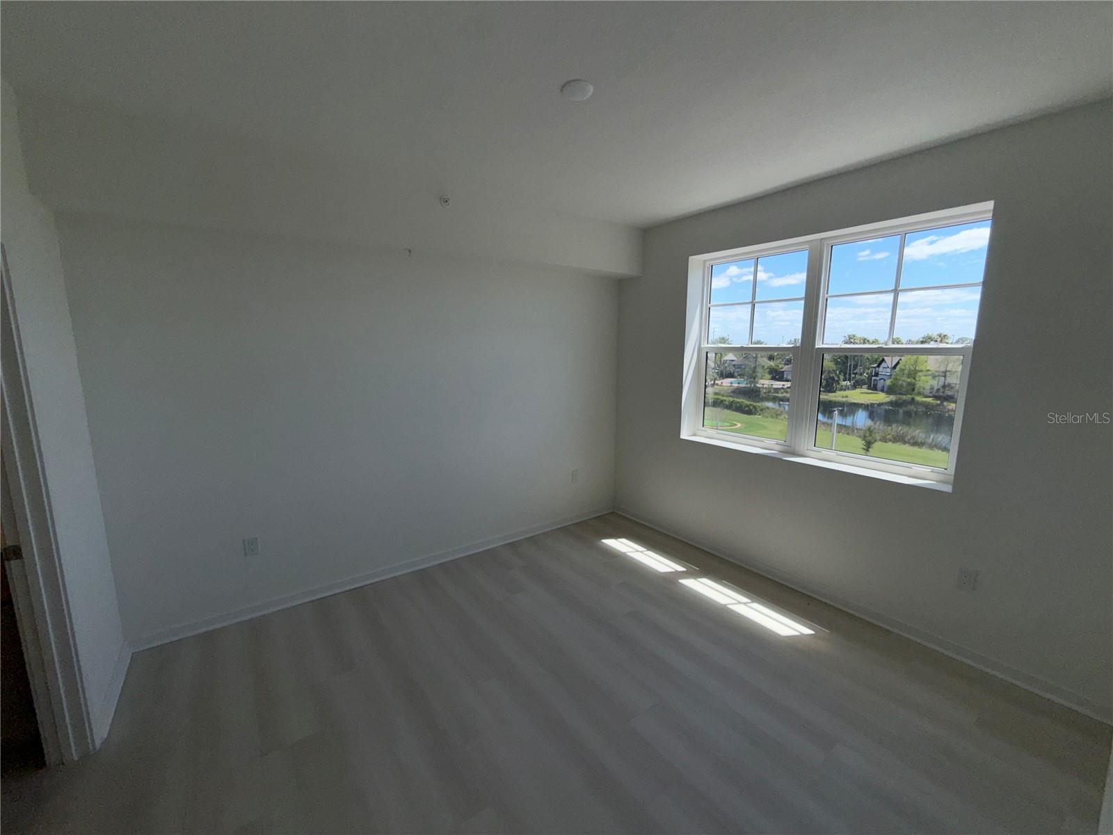 Image 17 of 42 For 5587 Millenia Park Boulevard 424