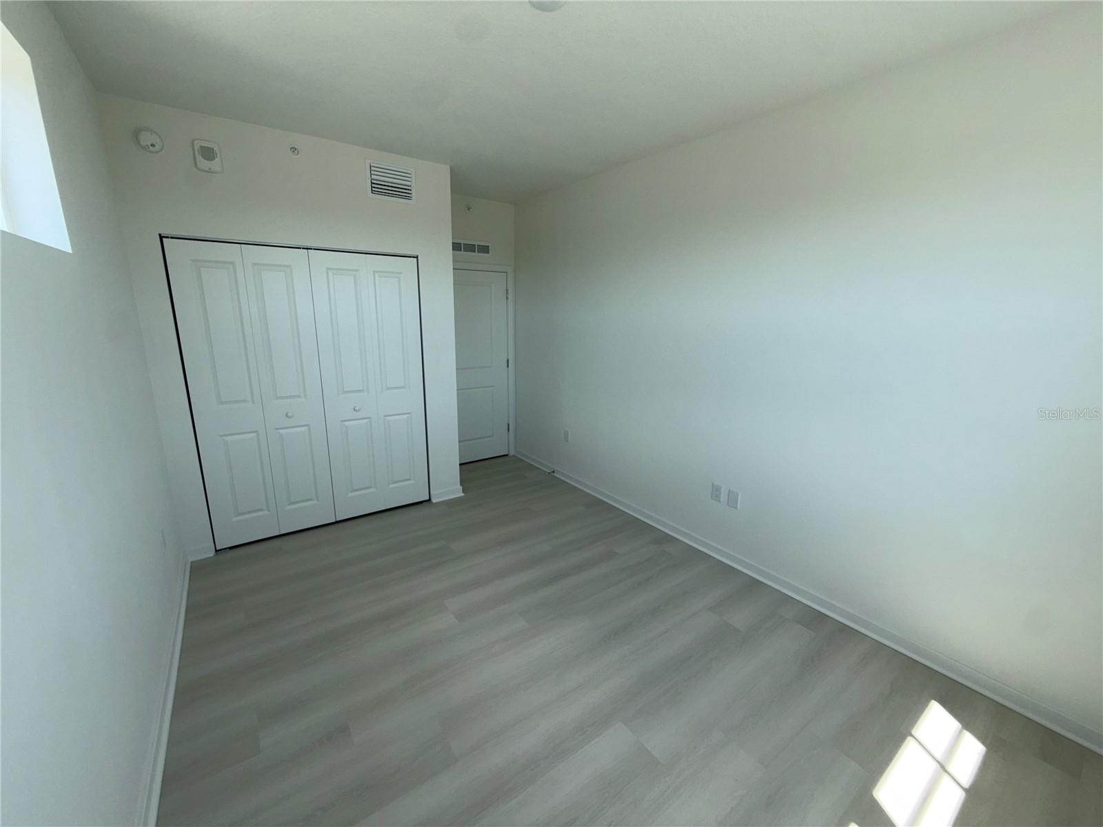 Image 18 of 42 For 5587 Millenia Park Boulevard 424