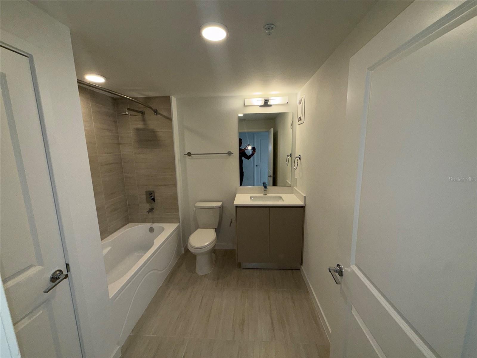 Image 27 of 42 For 5587 Millenia Park Boulevard 424