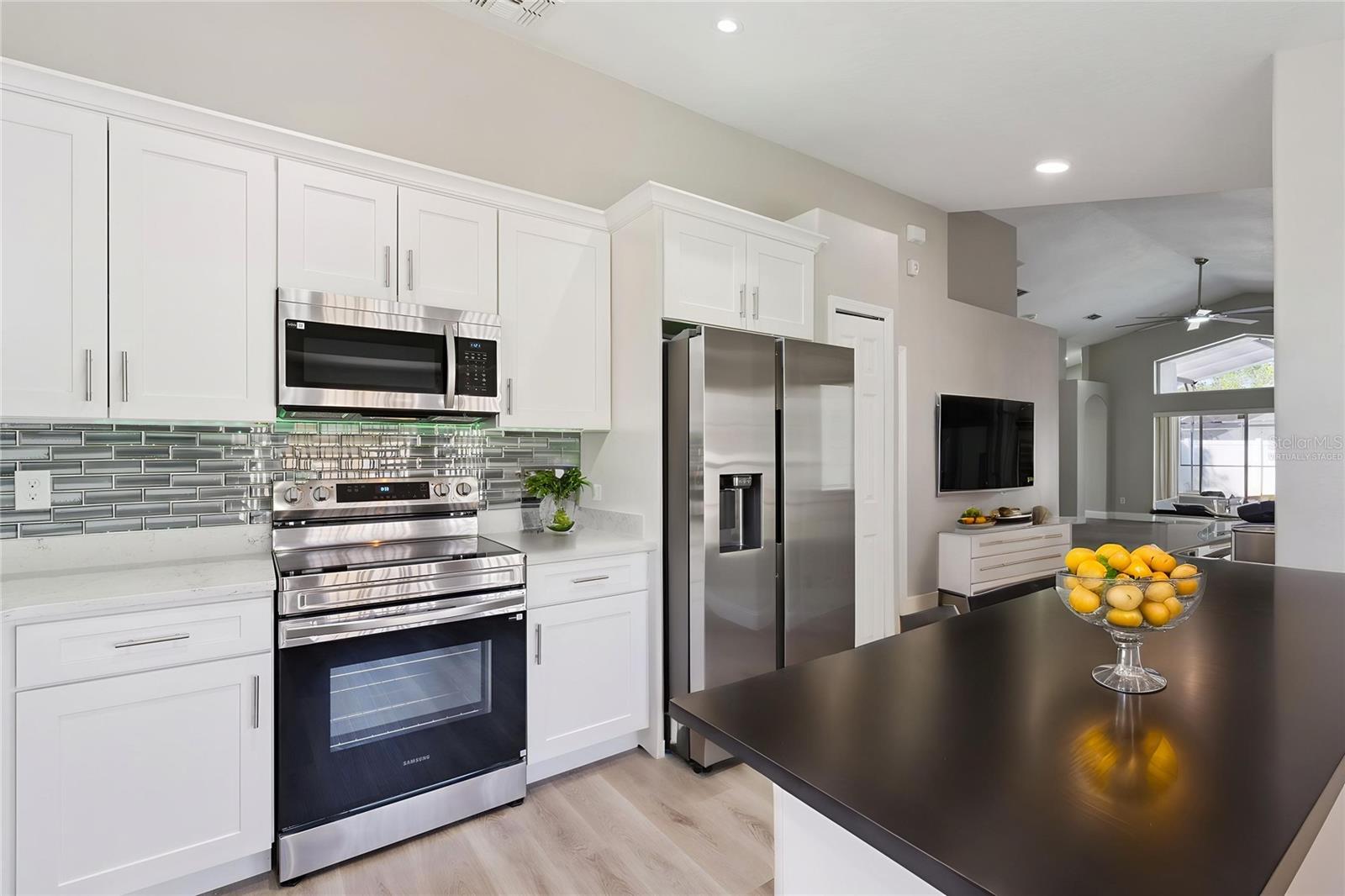 Image 3 of 54 For 15932 Robin Hill Loop