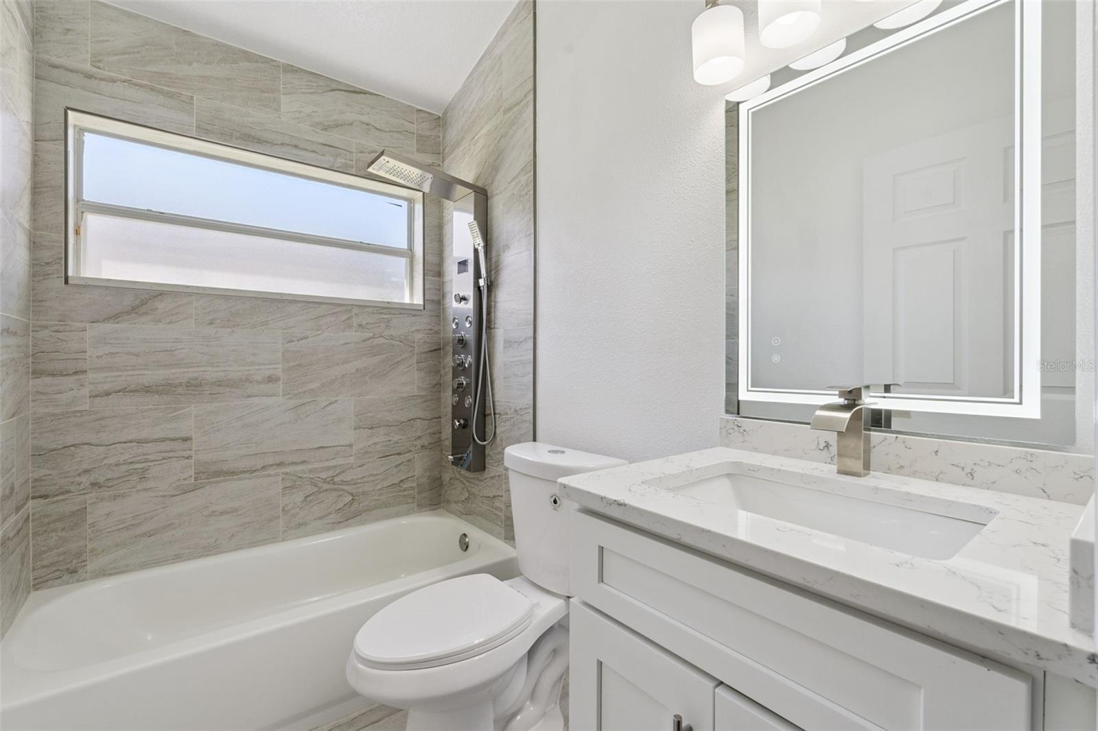 Image 43 of 54 For 15932 Robin Hill Loop