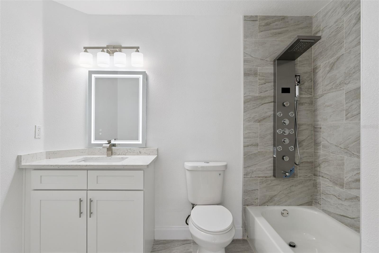 Image 44 of 54 For 15932 Robin Hill Loop