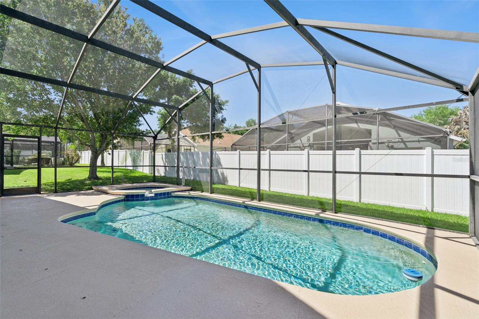 Image 48 of 54 For 15932 Robin Hill Loop