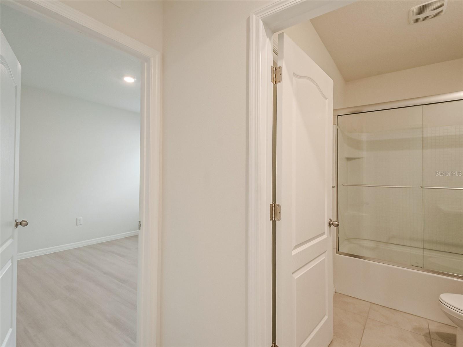 Image 11 of 44 For 3630 Caspian Street