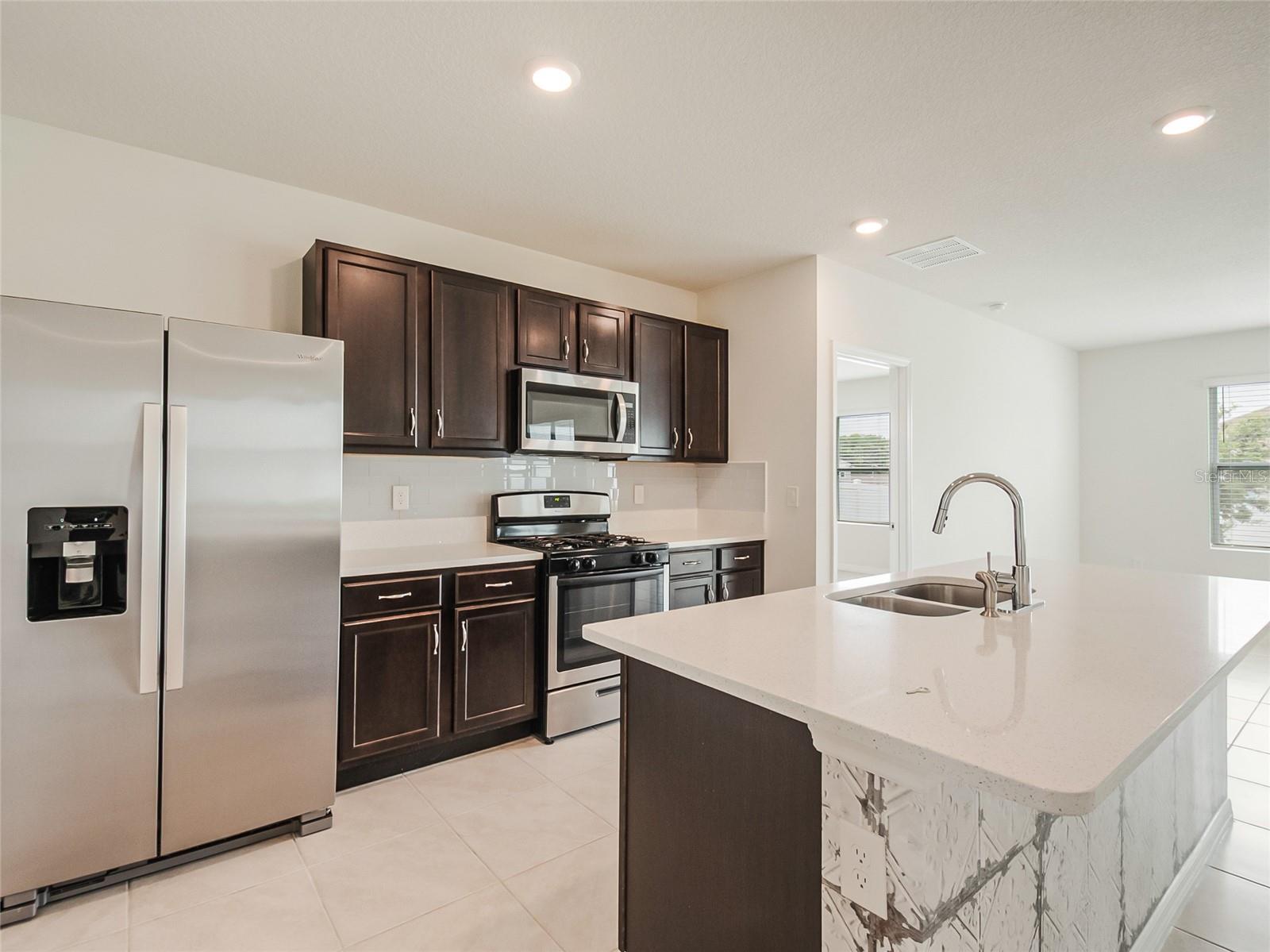 Image 18 of 44 For 3630 Caspian Street