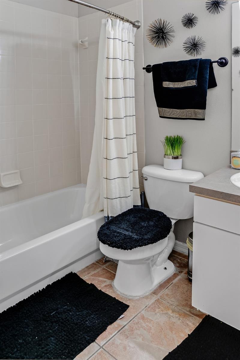 Image 23 of 41 For 2735 Scarborough Drive