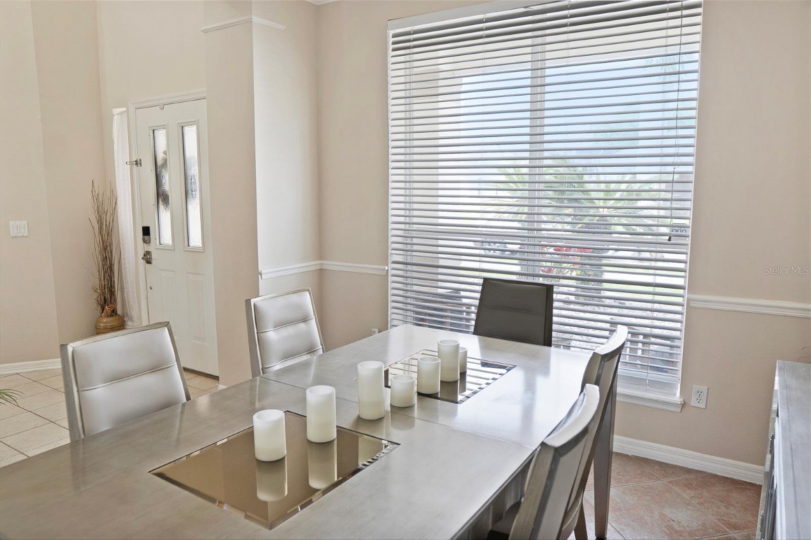 Image 5 of 41 For 2735 Scarborough Drive