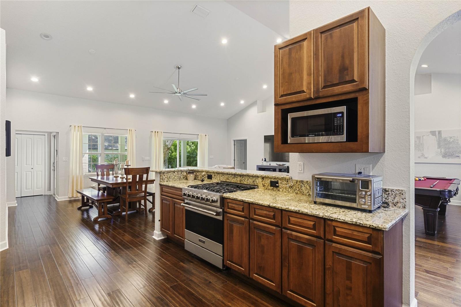 Image 15 of 44 For 715 Magnolia Street