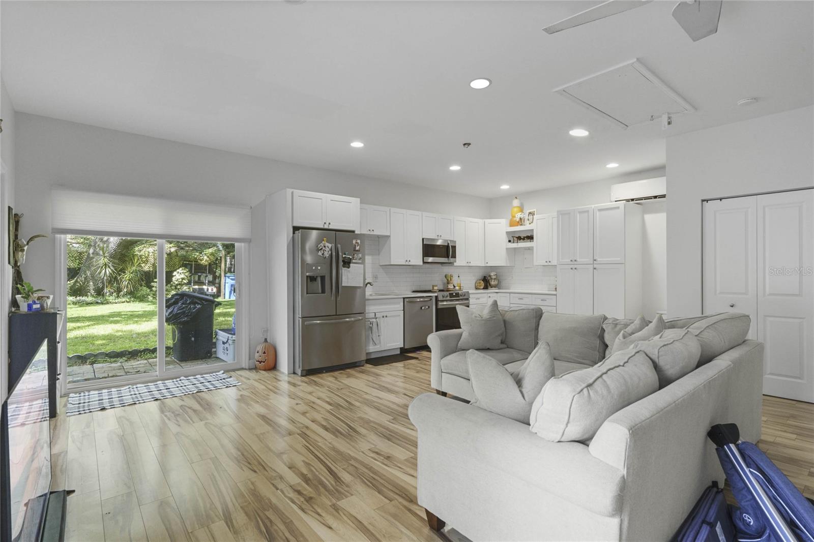 Image 32 of 44 For 715 Magnolia Street