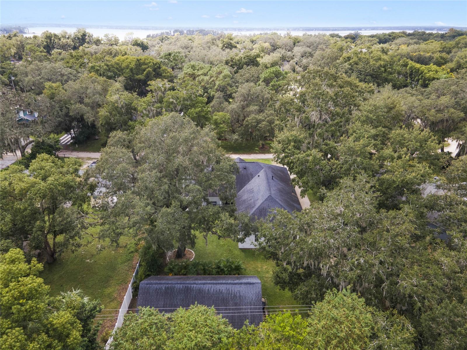 Image 42 of 44 For 715 Magnolia Street