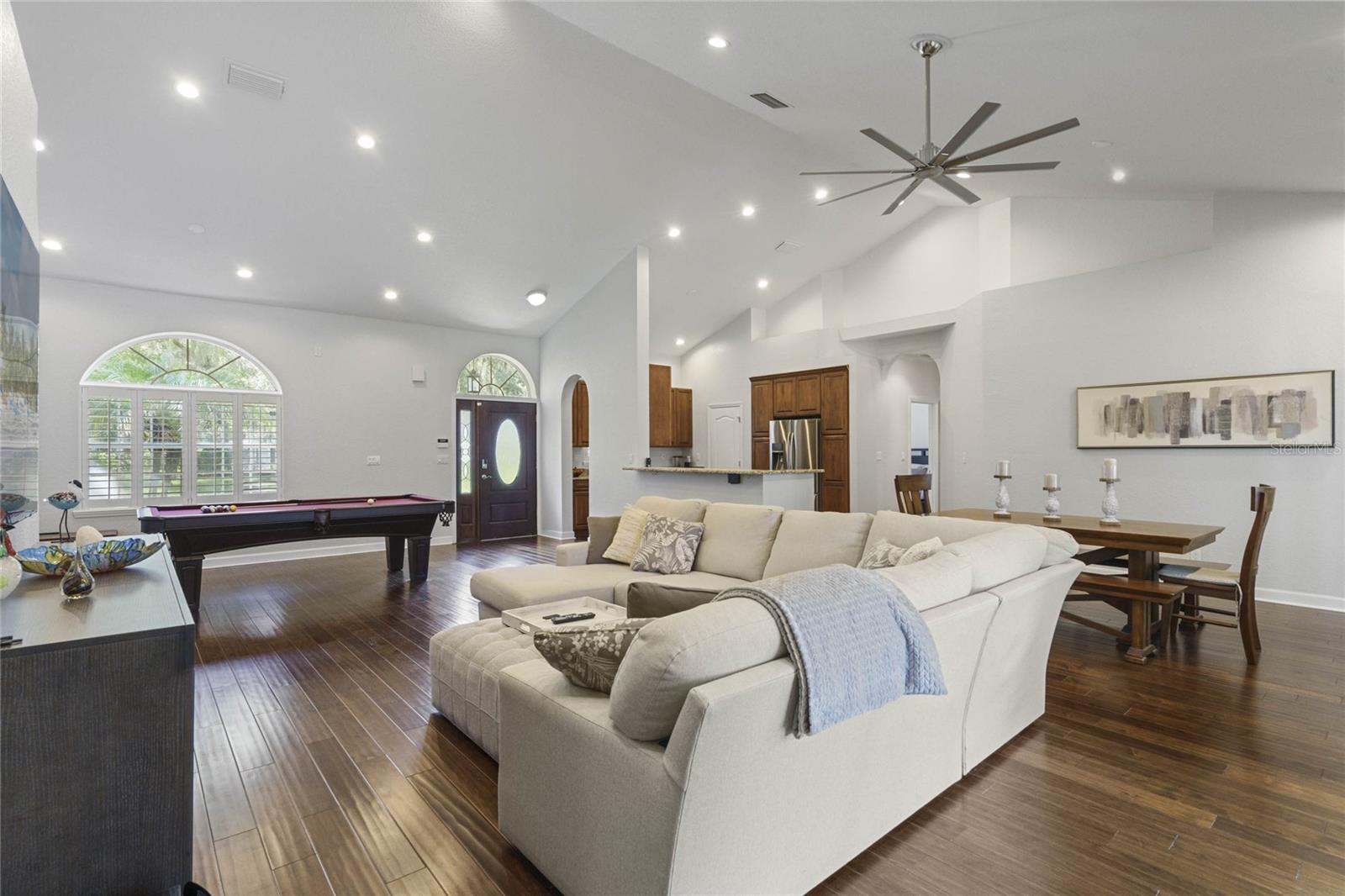 Image 8 of 44 For 715 Magnolia Street